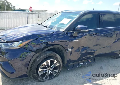 2020 Toyota Highlander Hybrid Xle z USA, uszkodzony, nr VIN 5TDGARAH6LS002440